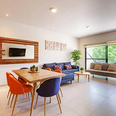 Brand New! 10Min To Beach Wifi 200Mb Gym Pool